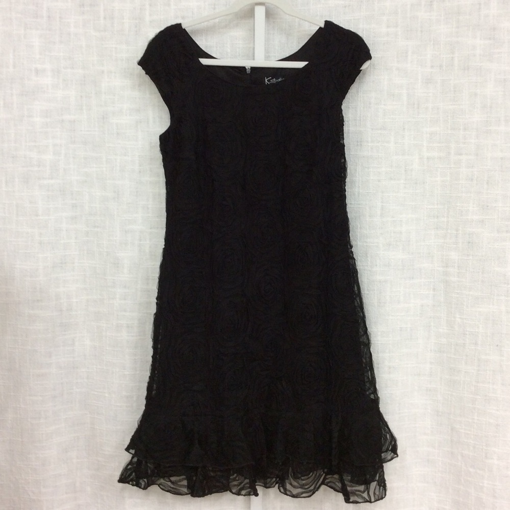 K Studio Collection Black Lined Floral Size 6
